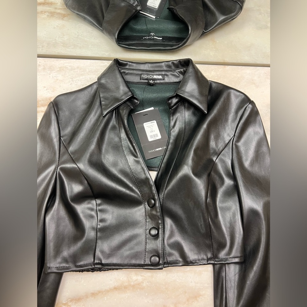 Crop Top- Black with long sleeves